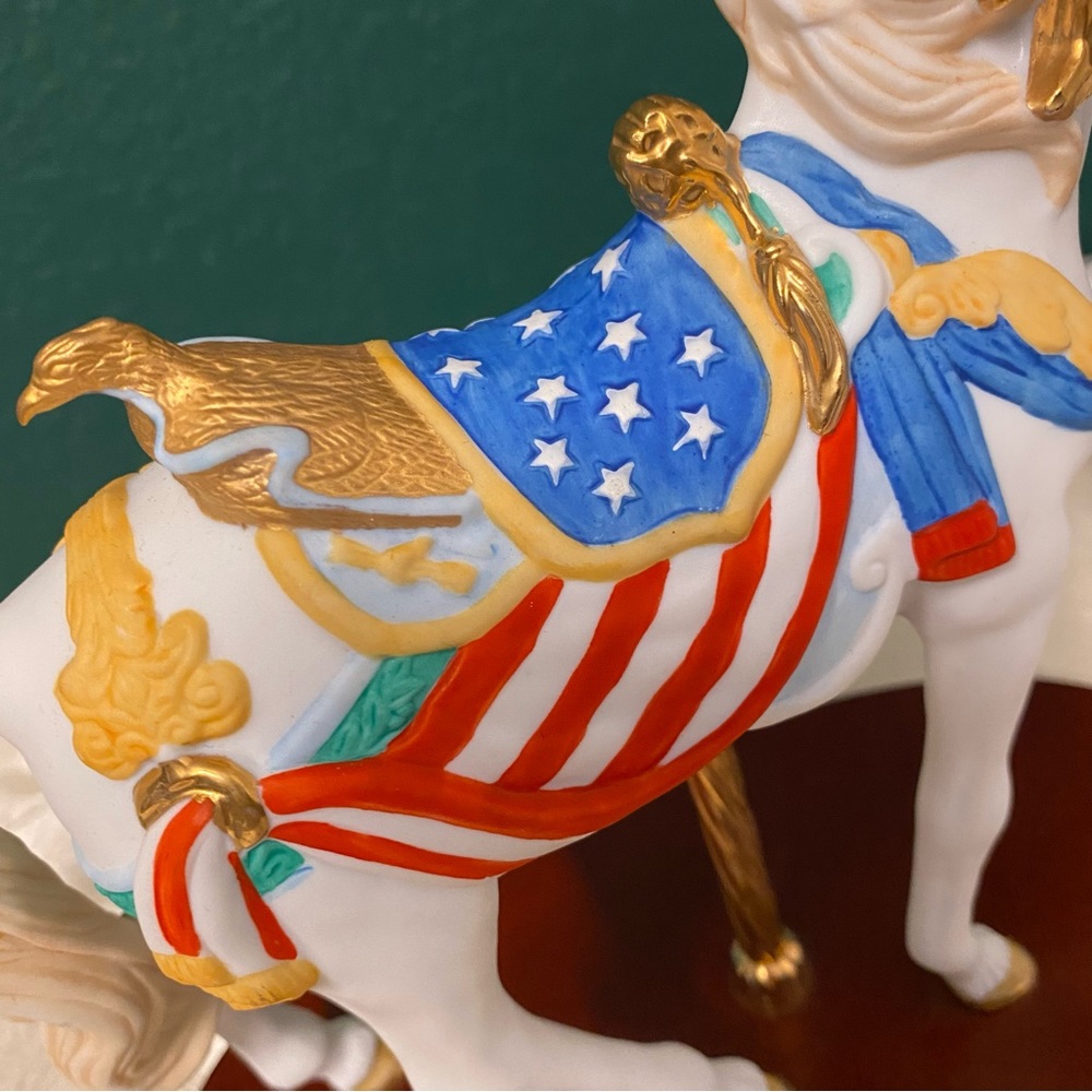 Lenox 1991 Pride of America USA Flag Porcelain Carousel Horse - Picture 4 of 5